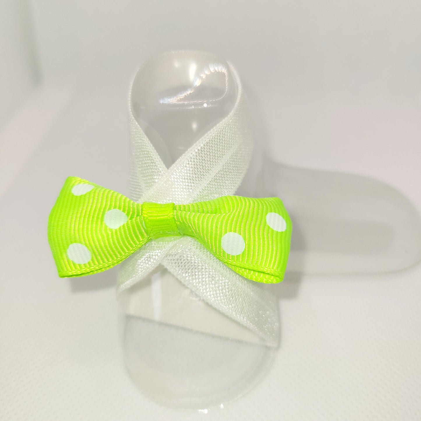 Neon Green and White Bow Tie Barefoot Sandal