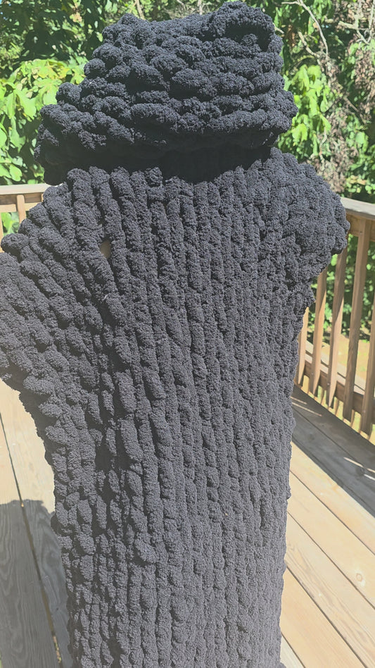 Black Sleeveless With Hood Full Length Chunky Knit Jacket