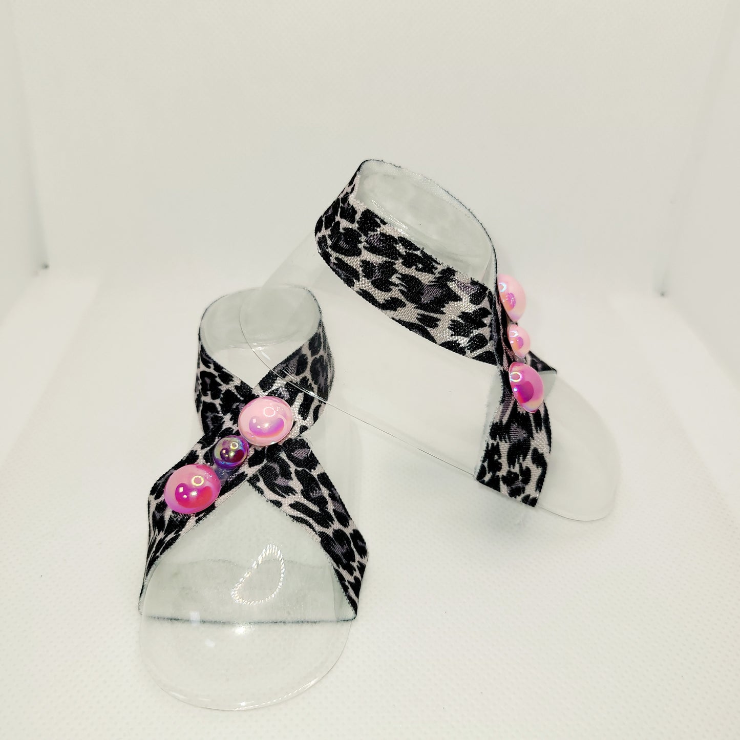 Leopard print barefoot sandals with pink pearls